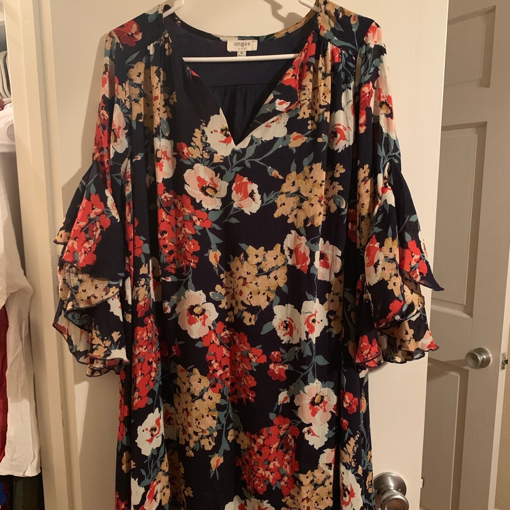 Umgee bell sleeved dress